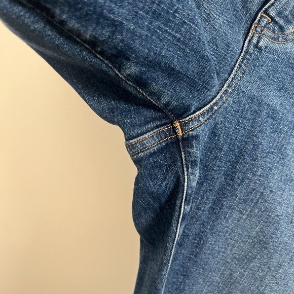 Madewell Mid Rise Kick Out Jeans Size 32 Dark Wash Denim Blue Whiskering - Picture 4 of 8